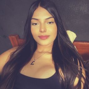 Larissa, Babysitter in Tucuruí
