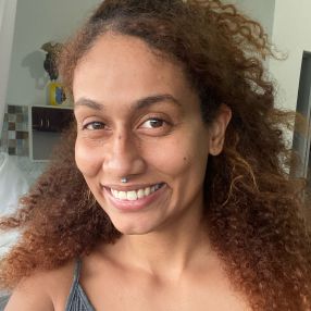 Brenda, Babá em Limeira