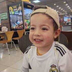 VITORIA, Família em Colombo