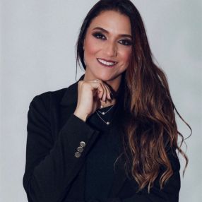 Aline, Babá em Uberlândia