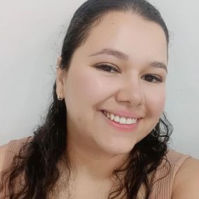Gabrielle, Babysitter in Luziânia