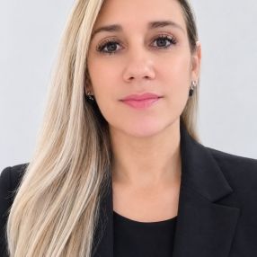 Fabiana, Babá em Maringá