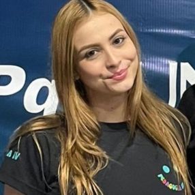 Livia, Babá em Vargem Grande do Sul