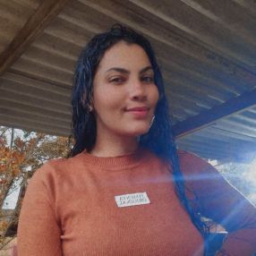 Tamiris, Babá em Mairiporã