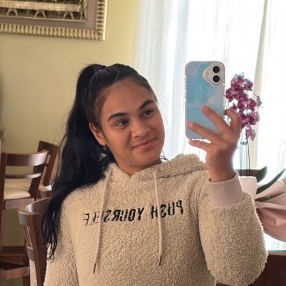 Gislaine, Babá em Mongaguá