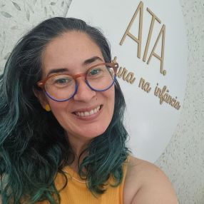 Thais Corrêa Soares de, Babá em Cachoeirinha