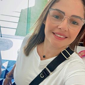 Debora, Babá em Saquarema