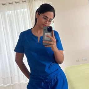 Adriana, Babysitter in Brasília