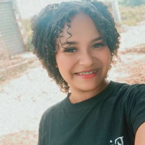 Bruna, Babá em Belo Jardim