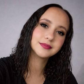 Leidiane, Babá em Esmeraldas