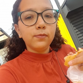 Juliana, Babá em Boituva