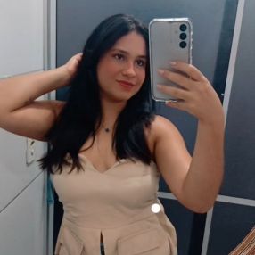 Suhellem, Babá em Cruz do Espírito Santo