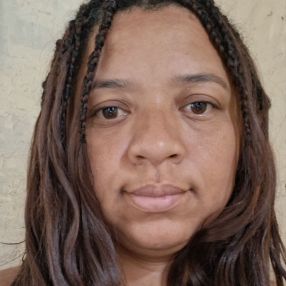 Elisangela, Babá em Caraguatatuba