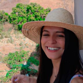 Maria Ilânia, Babá em Juazeiro do Norte