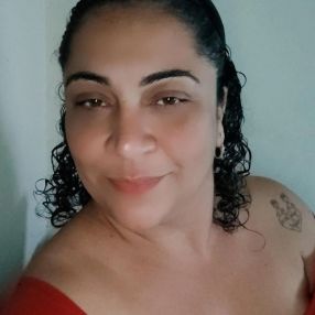 Vivia, Babá em Cachoeiras de Macacu