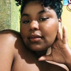 Adriele, Babá em Poções