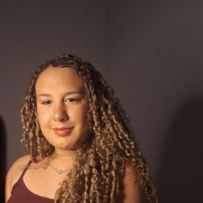 Ivillyn julia Ferreira de Araújo, Babá em Bom Jesus