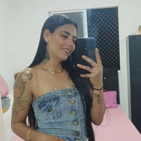 SAMANTA, Babá em Assis