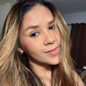 Camila, Babá em Caruaru