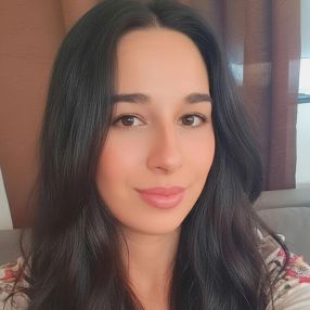 Janaina de paula, Babysitter in Quatro Barras