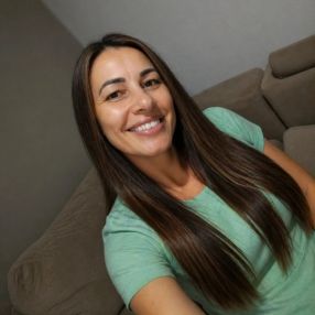 Suelen, Babá em Tubarão