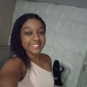 Lorrany, Babysitter in Rio Bonito