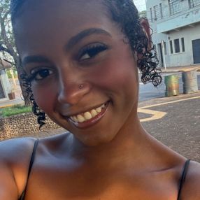 Kemilly, Babá em Colina