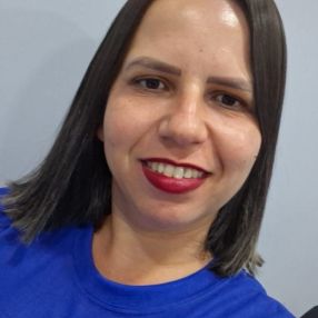 Juliana, Babá em Anápolis