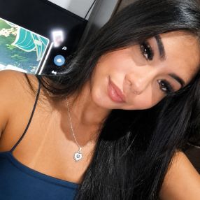 Angelina, Babá em Monte Carmelo