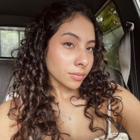 Mayara, Babá em Pedreira