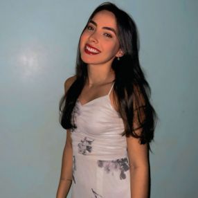 Vitória, Babá em Paracatu