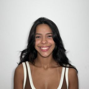 Ester, Babá em Rio Bonito