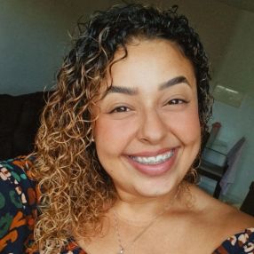 Brenda, Babá em Bragança Paulista