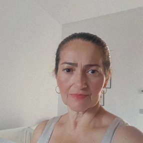 Tania Maria, Babysitter in Pindamonhangaba