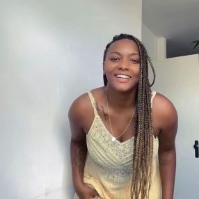 Júlia, Babá em Juiz de Fora