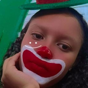 Emanuelle Cristine, Babysitter in Coronel Fabriciano