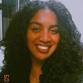 Olívia, Babá em Araucária
