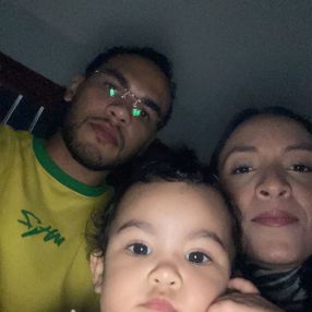 Israelli, Family in Fortaleza