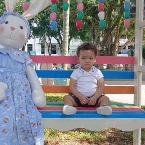 Ainoã, Família em Orleans