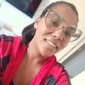 Jéssica Cristina De, Babá em Muriaé