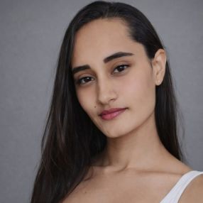 Joicy, Babá em Rio Verde