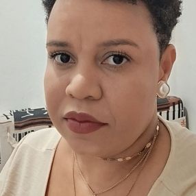 Débora, Babá em Teófilo Otoni
