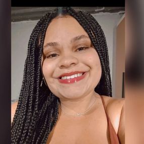 Juliana, Babá em Barra Mansa