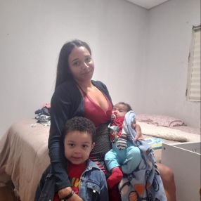 Helia, Família em Águas Lindas de Goiás