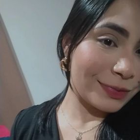 Bruna, Babá em Águas Lindas de Goiás