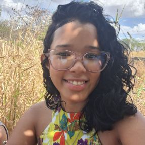 Roberta, Babá em Belo Jardim
