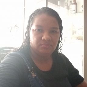 Edivaniajulia, Babá em Recife