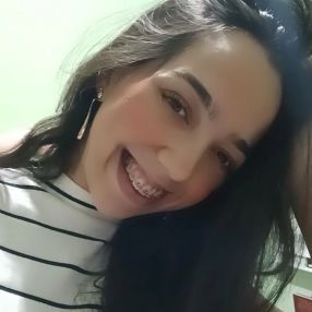 Larissa, Babá em Uberaba
