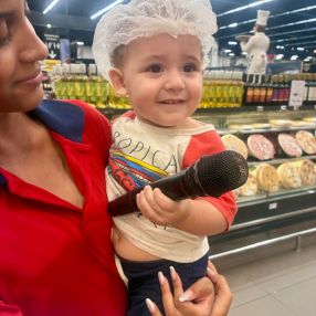 Nicole, Babá em Barra Mansa