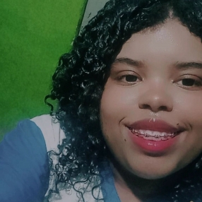 Micaelle, Babá em Vitória de Santo Antão